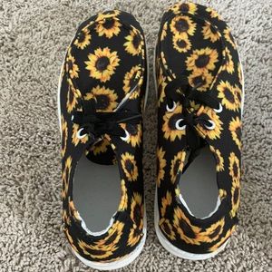 Sunflower fake hey dudes